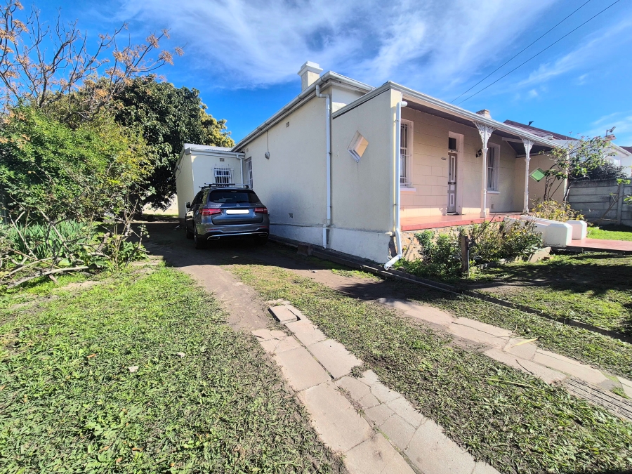 5 Bedroom Property for Sale in Wynberg Western Cape
